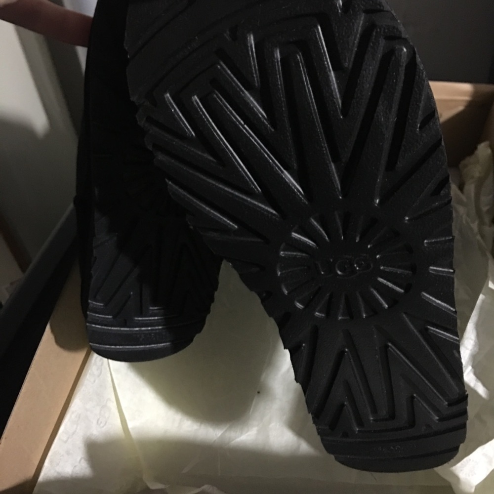 NEW❤️UGG⭐️Classic Tall II boots in black authentic - Picture 8 of 8